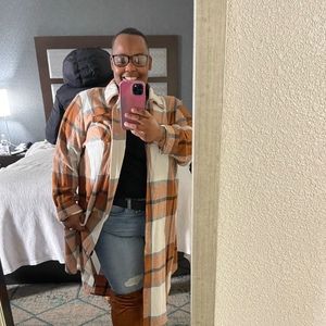 Meet your Posher, Ebony